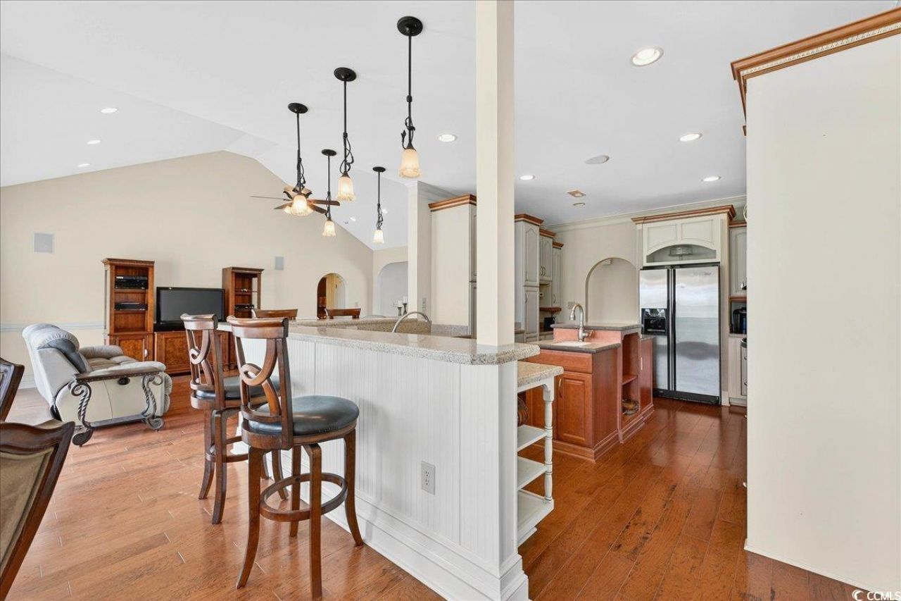 1019 Ridgewood Dr. Photo 10