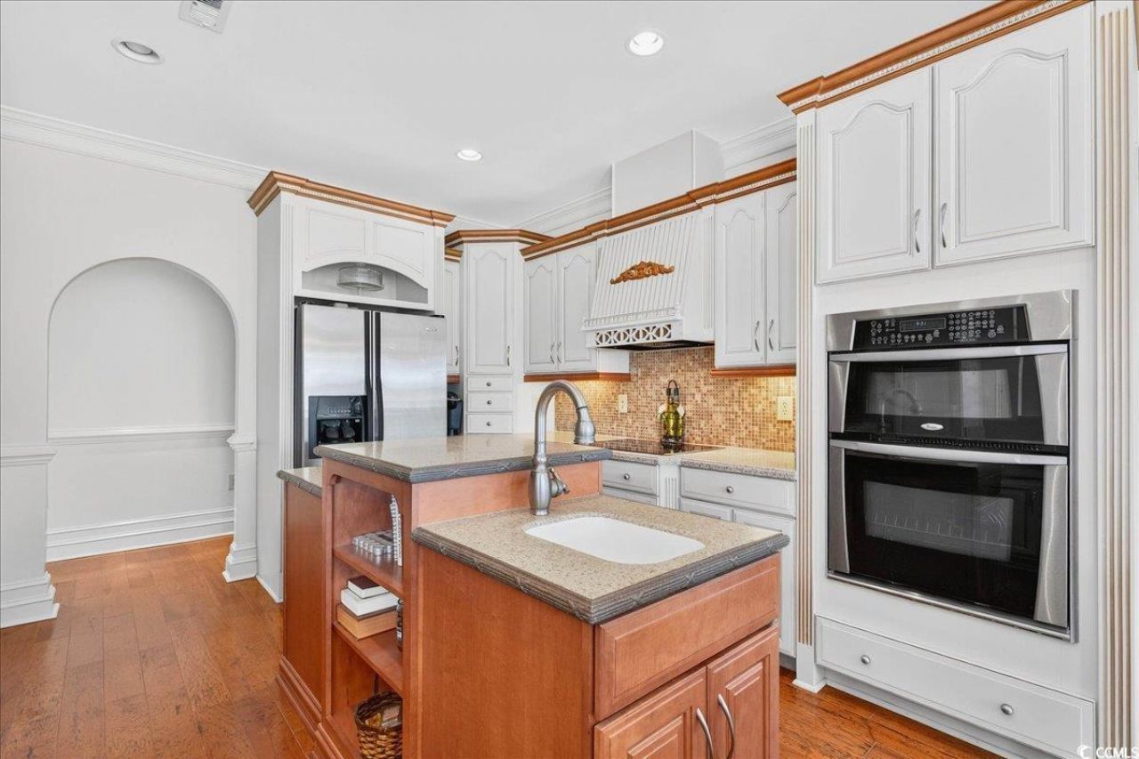 1019 Ridgewood Dr. Photo 11