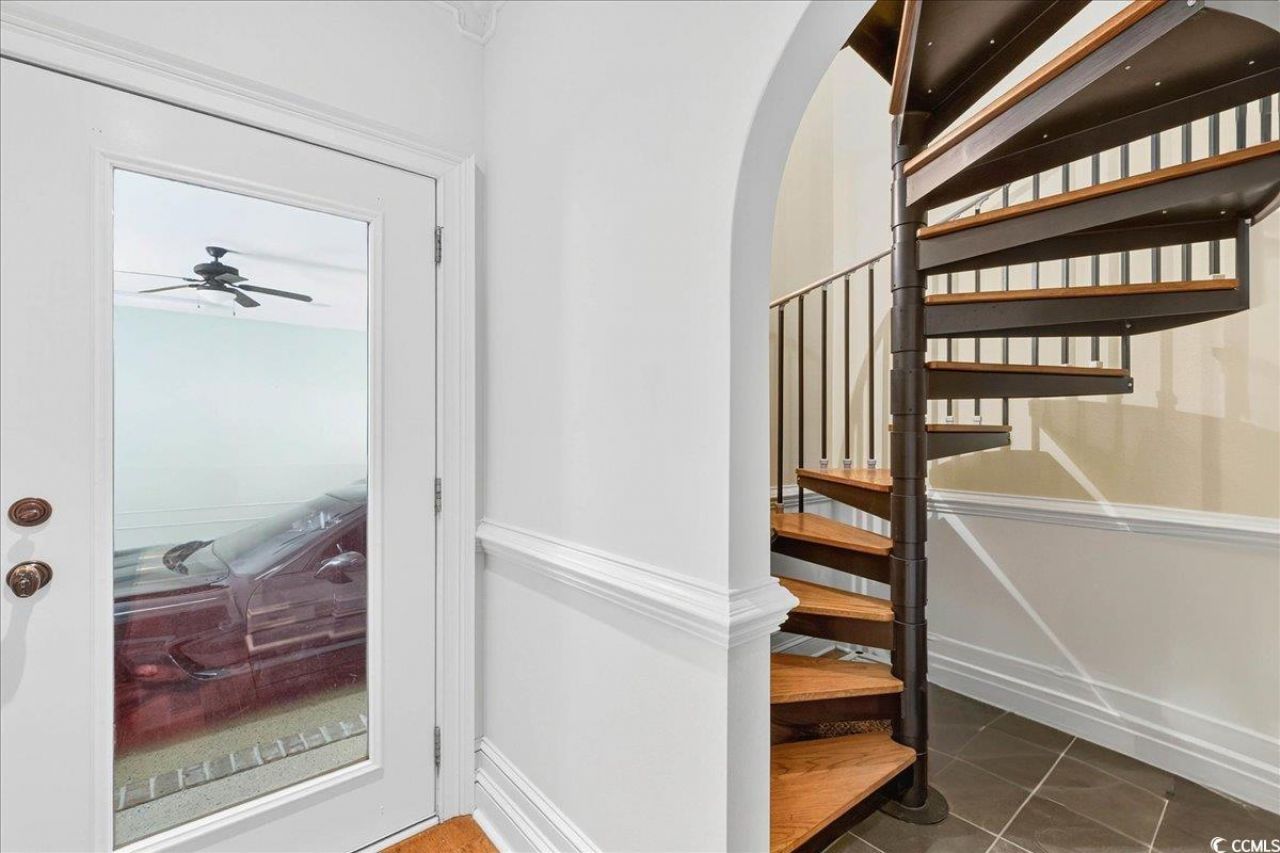 1019 Ridgewood Dr. Photo 28