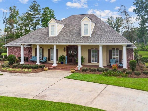 132 Ferguson Mill Road, New Hebron, MS 39140