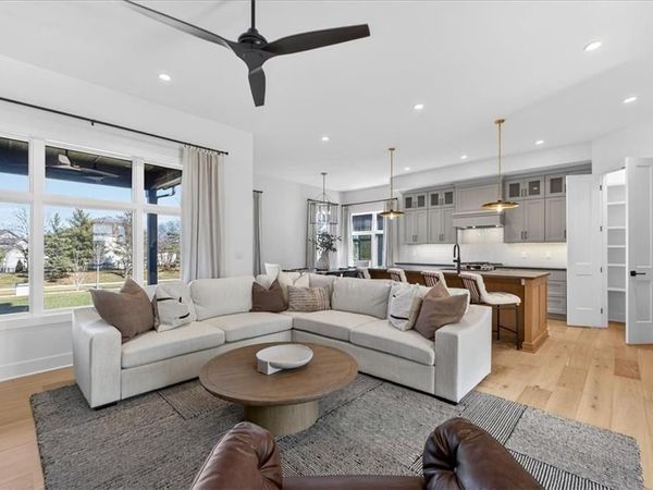 2760 W 133rd Terrace, Leawood, KS 66209