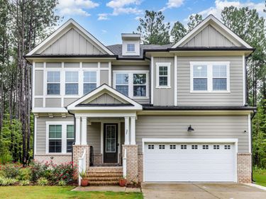 25 Cackling Way, Zebulon, NC 27597