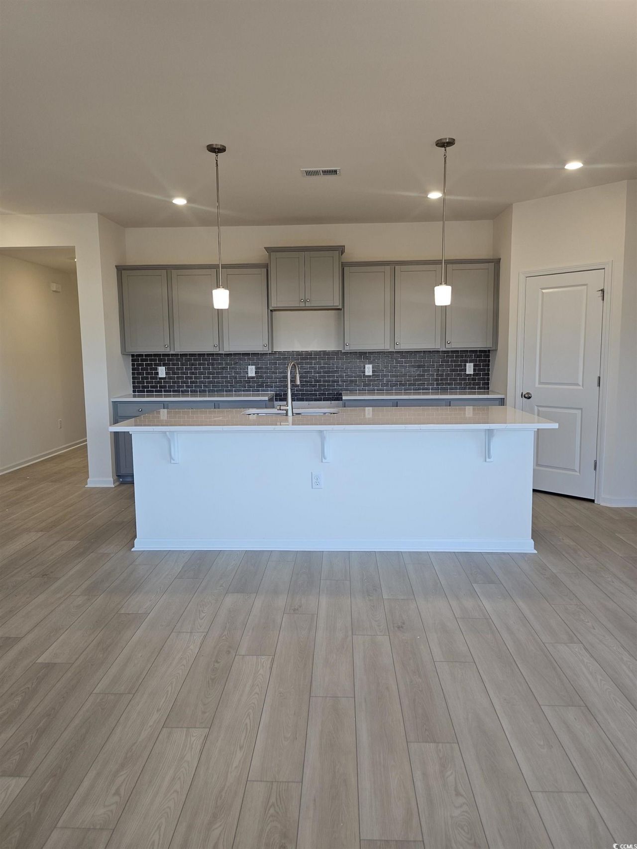 1053 Jase Dr. Photo 4