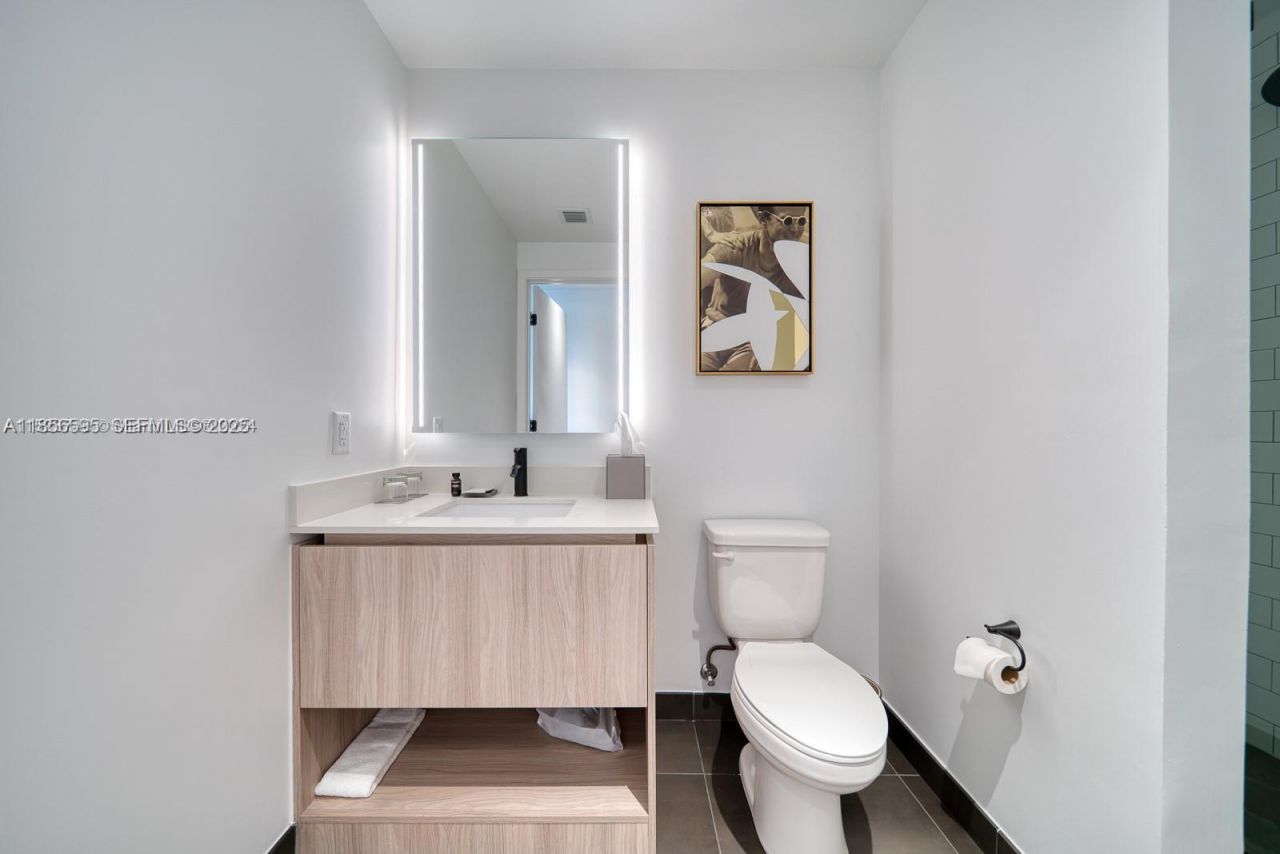 398 NE 5th St, Unit 4415, Miami, FL 33132 Photo