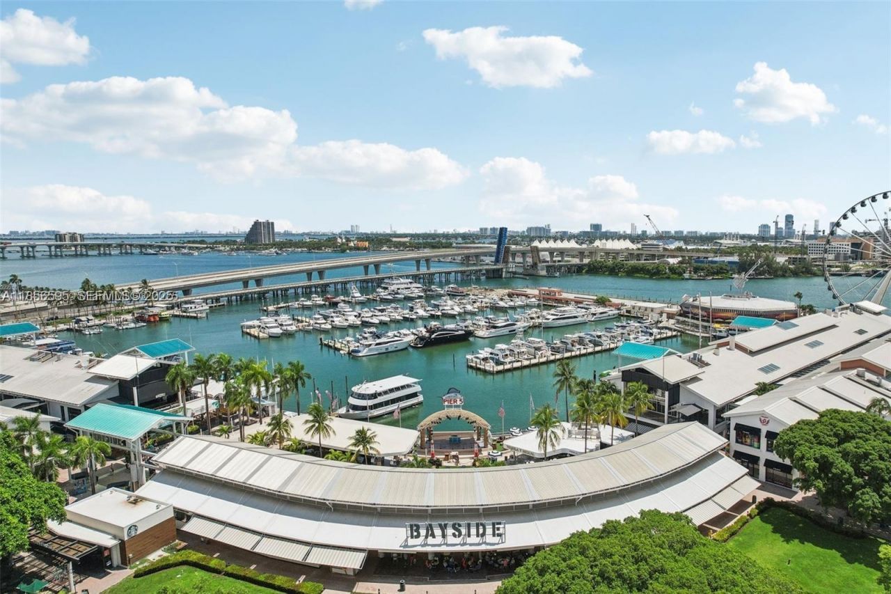 398 NE 5th St, Unit 4415, Miami, FL 33132 Photo