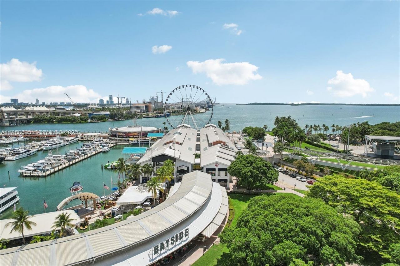 398 NE 5th St, Unit 4415, Miami, FL 33132 Photo