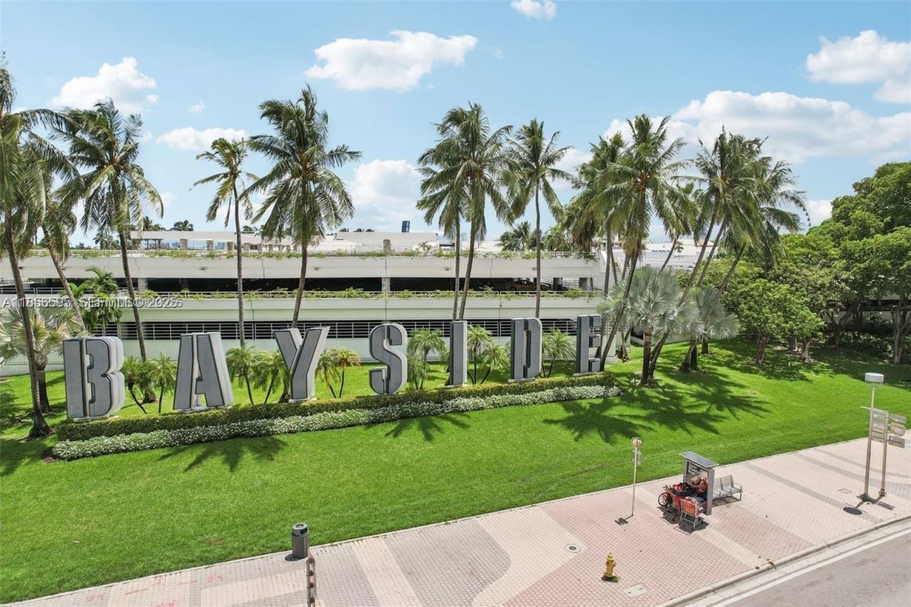 398 NE 5th St, Unit 4415, Miami, FL 33132 Photo