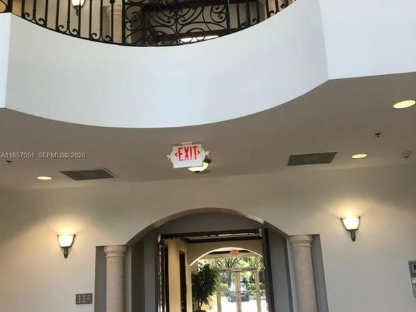 2893 Executive Park Dr, Unit 302, Weston, FL 33331