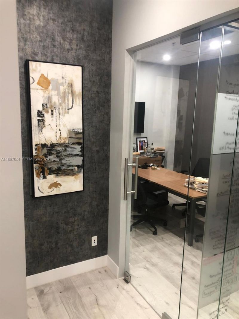 2893 Executive Park Dr, Unit 302, Weston, FL 33331 Photo