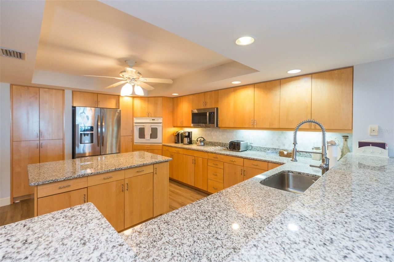 16326 Gulf Boulevard, Unit 109, Redington Beach, FL 33708 Photo