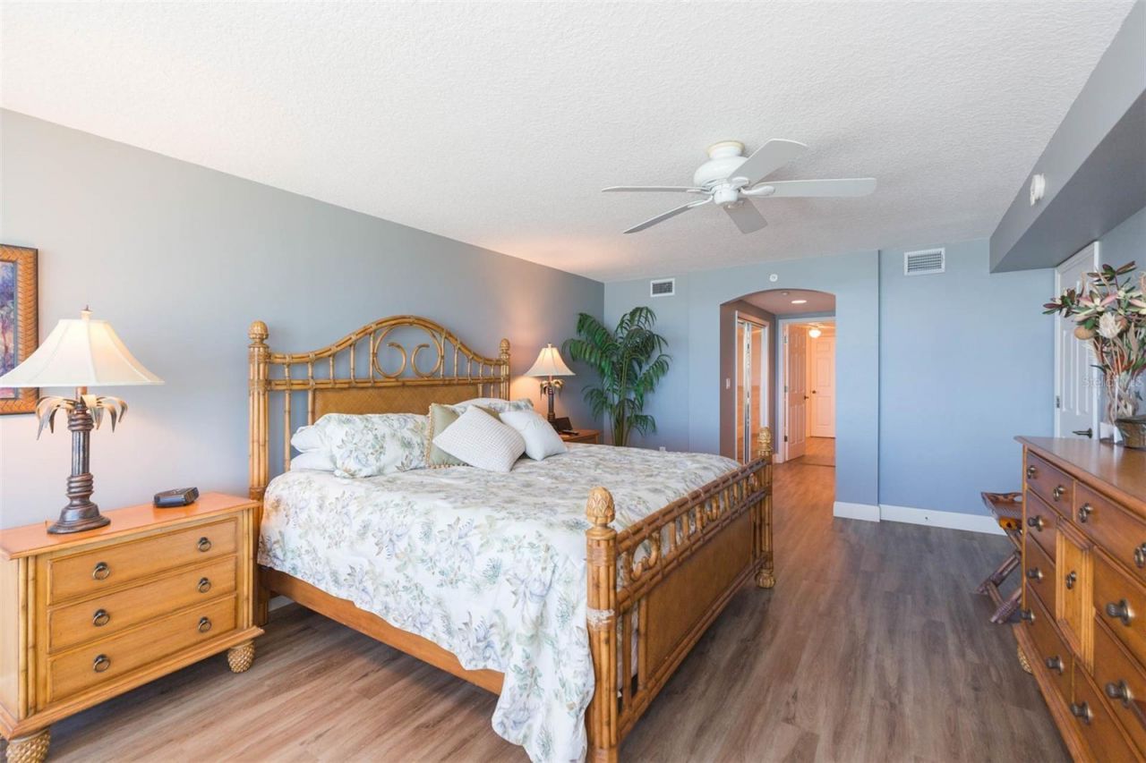 16326 Gulf Boulevard, Unit 109, Redington Beach, FL 33708 Photo