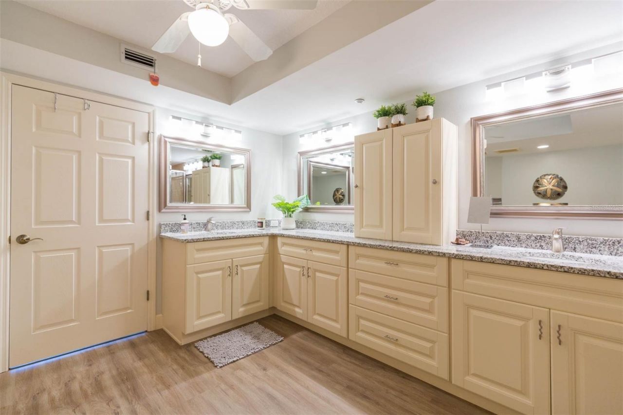 16326 Gulf Boulevard, Unit 109, Redington Beach, FL 33708 Photo