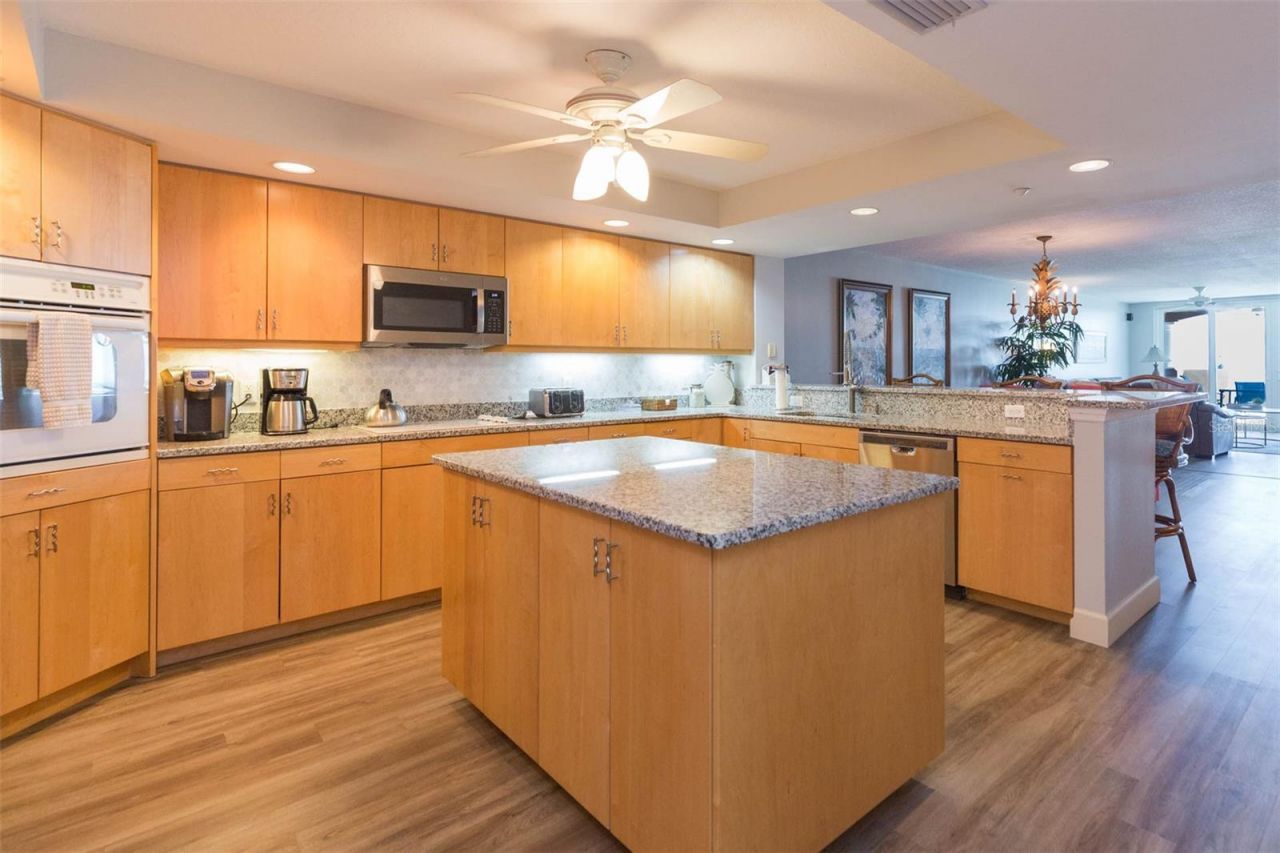 16326 Gulf Boulevard, Unit 109, Redington Beach, FL 33708 Photo