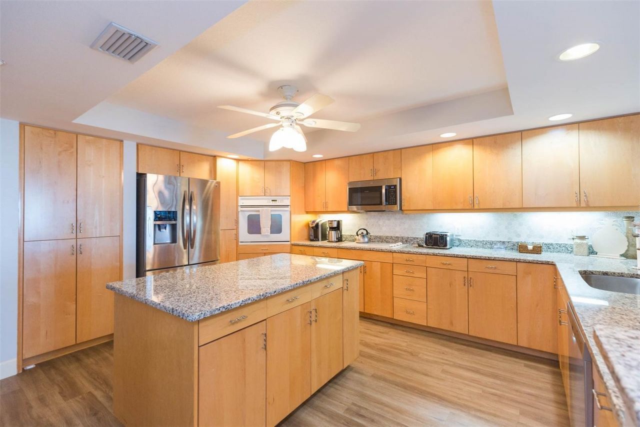 16326 Gulf Boulevard, Unit 109, Redington Beach, FL 33708 Photo