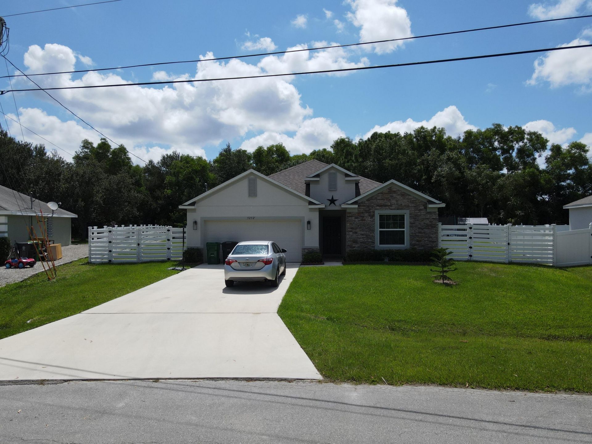 5252 NW East Piper Circle, Port Saint Lucie, FL 34986 Photo