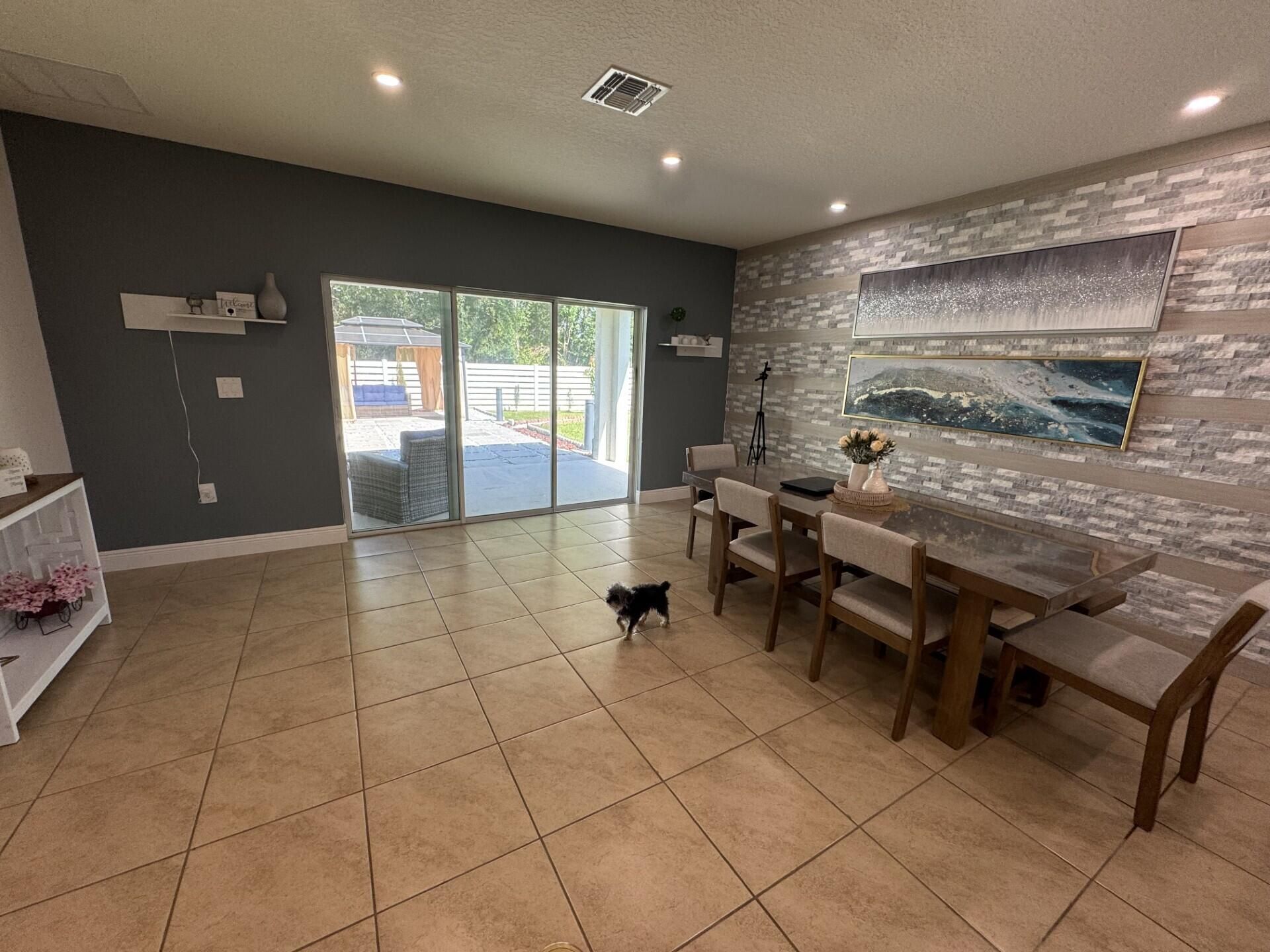 5252 NW East Piper Circle, Port Saint Lucie, FL 34986 Photo