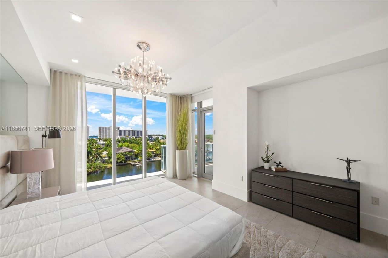 330 Sunny Isles Blvd, Unit 5-502, Sunny Isles Beach, FL 33160 Photo