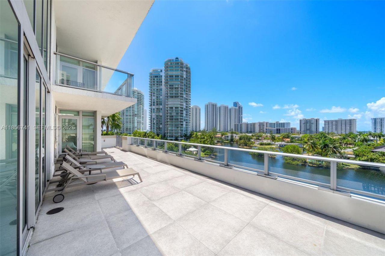 330 Sunny Isles Blvd, Unit 5-502, Sunny Isles Beach, FL 33160 Photo