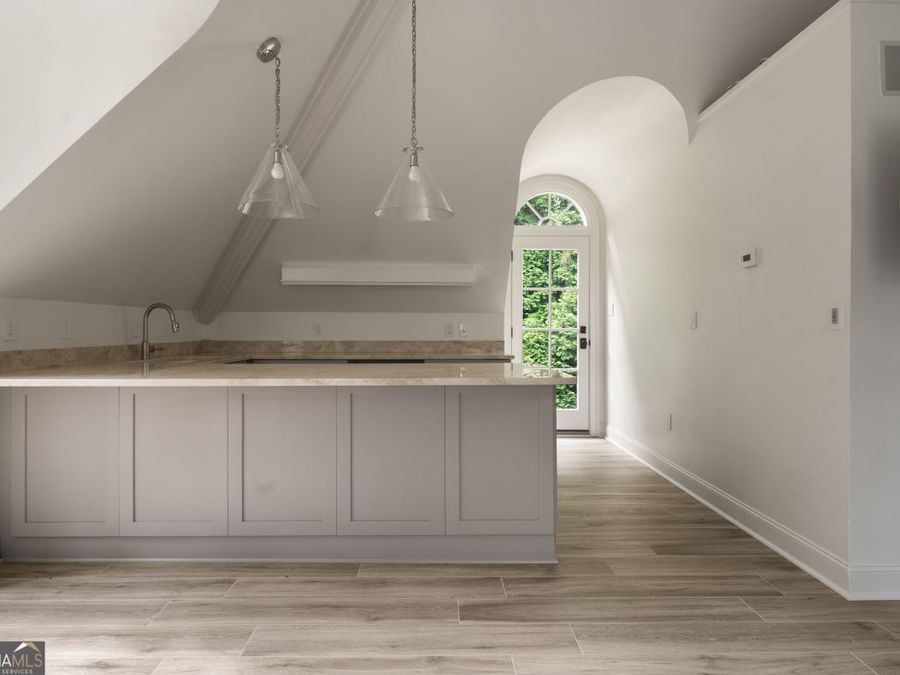 Property Image 103
