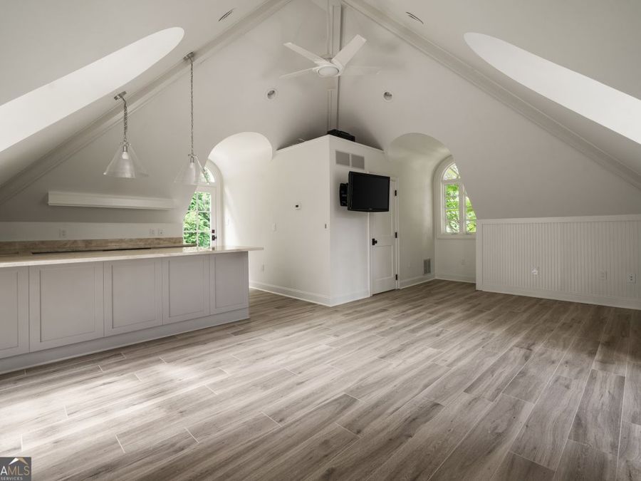 Property Image 104