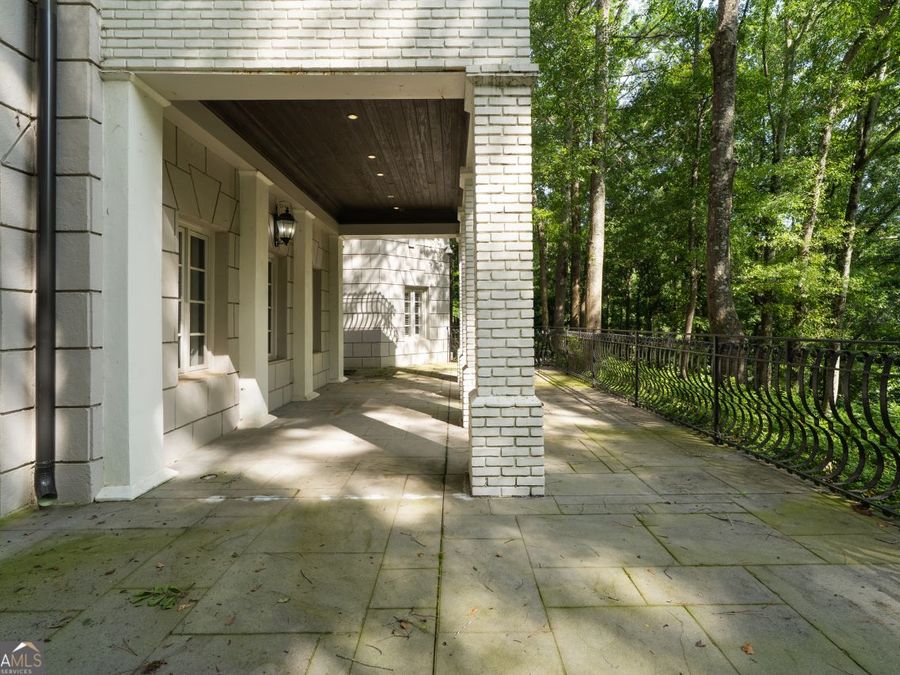 Property Image 111