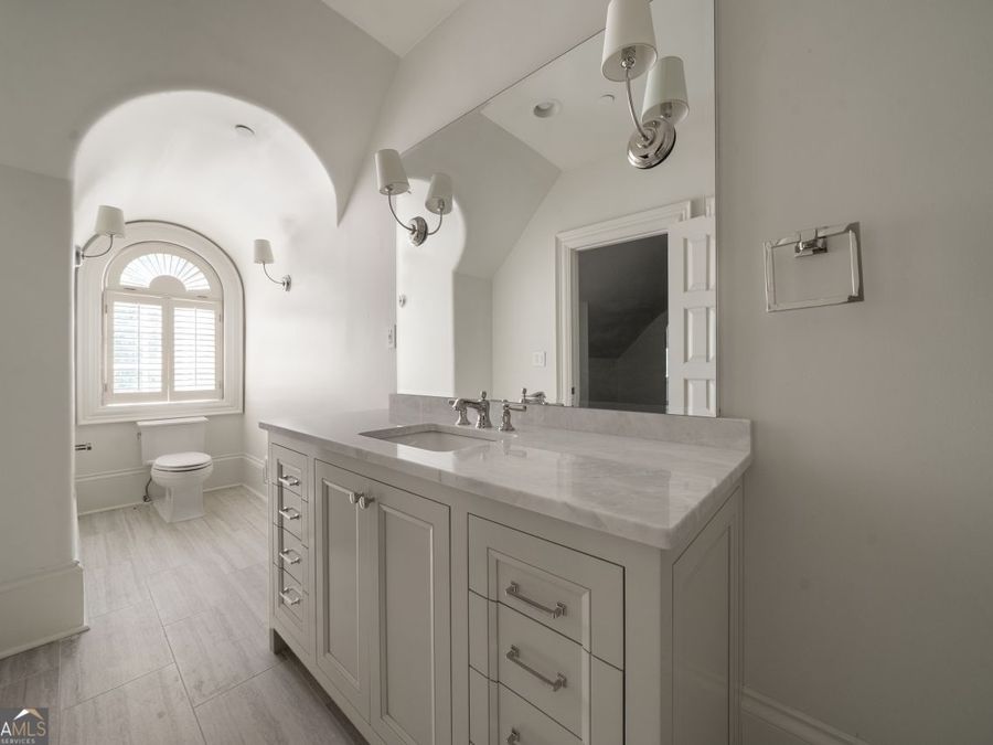 Property Image 79
