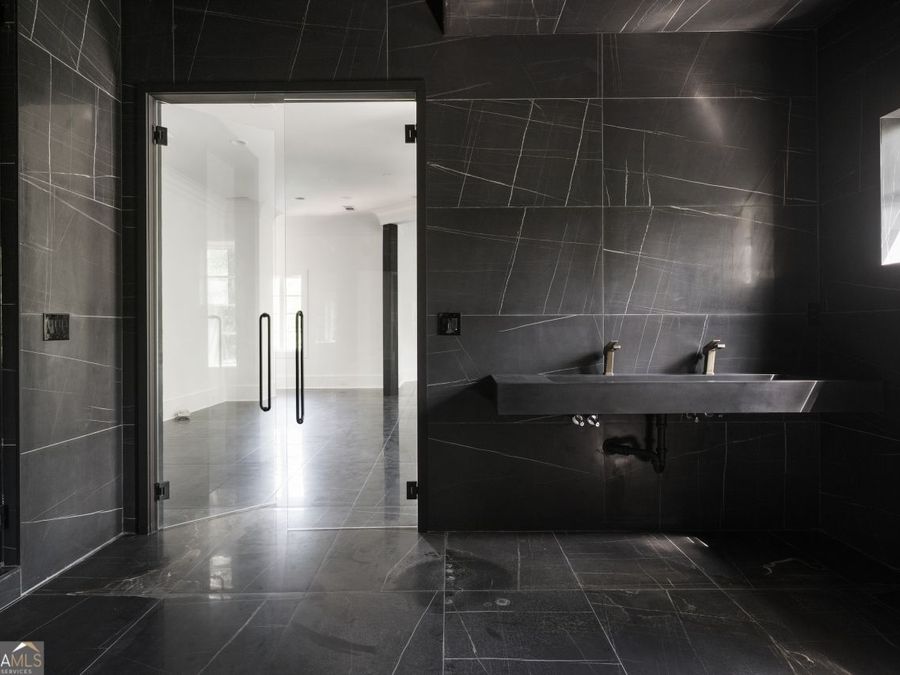 Property Image 94