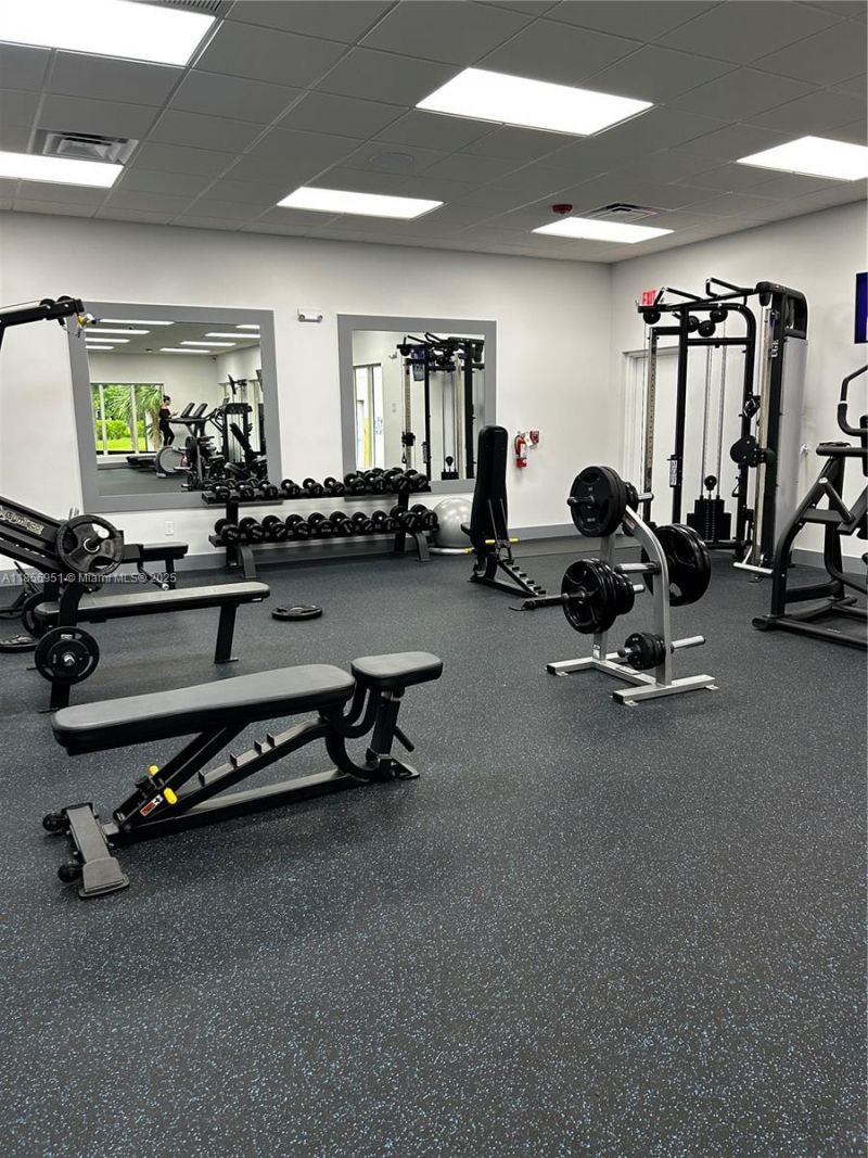 16919 N Bay Rd, Unit 206, Sunny Isles Beach, FL 33160 Photo