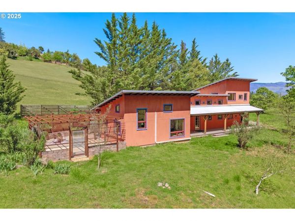 1848 ANDERSON CREEK RD, Talent, OR 97540