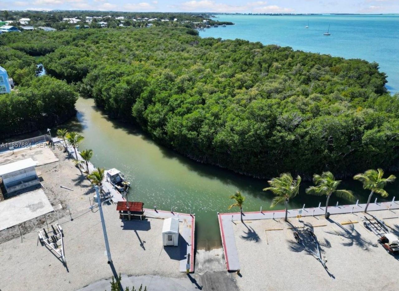 325 Calusa St 302, Key Largo, FL 33037 Photo