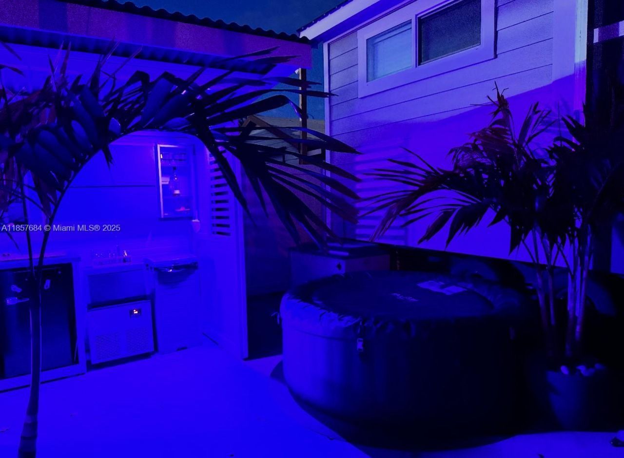 325 Calusa St 302, Key Largo, FL 33037 Photo