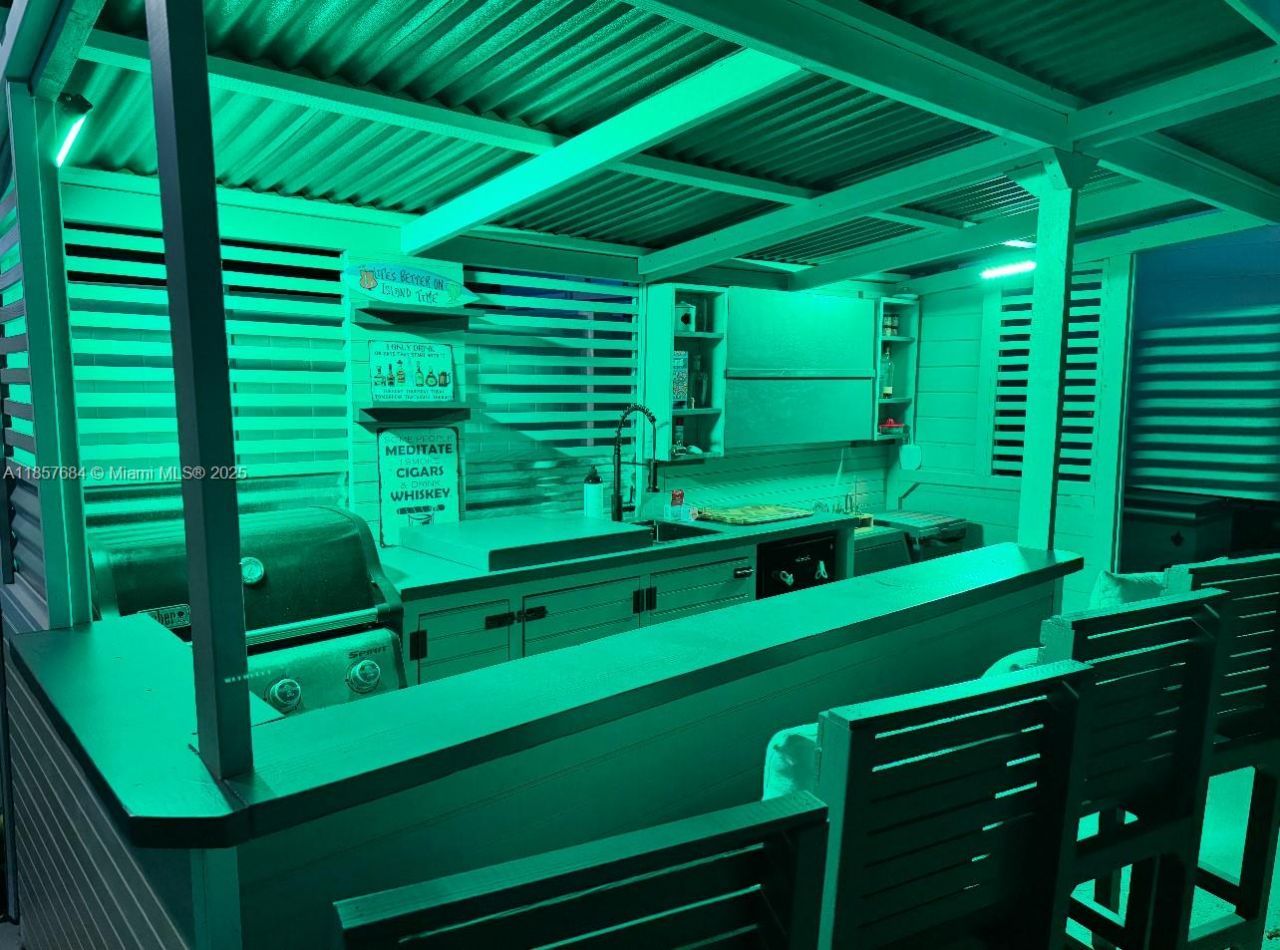 325 Calusa St 302, Key Largo, FL 33037 Photo