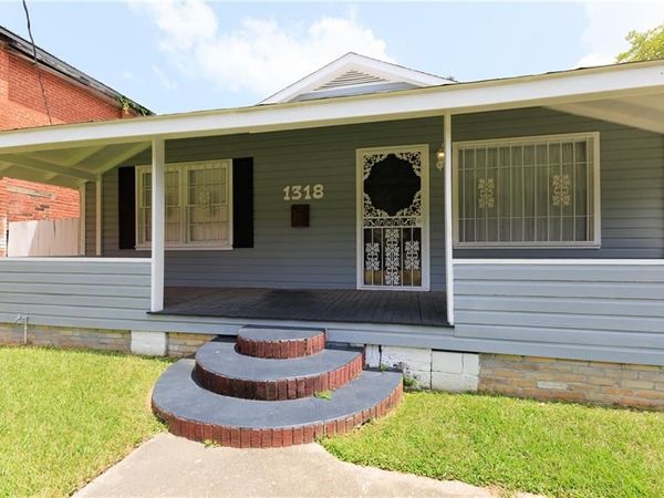 1318 Dr. Martin Luther King Jr Avenue N, Mobile, AL 36610