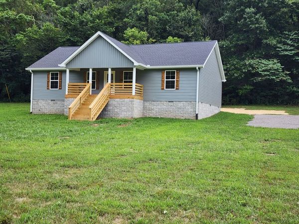1531 New Harmony Rd, Hartsville, TN 37074