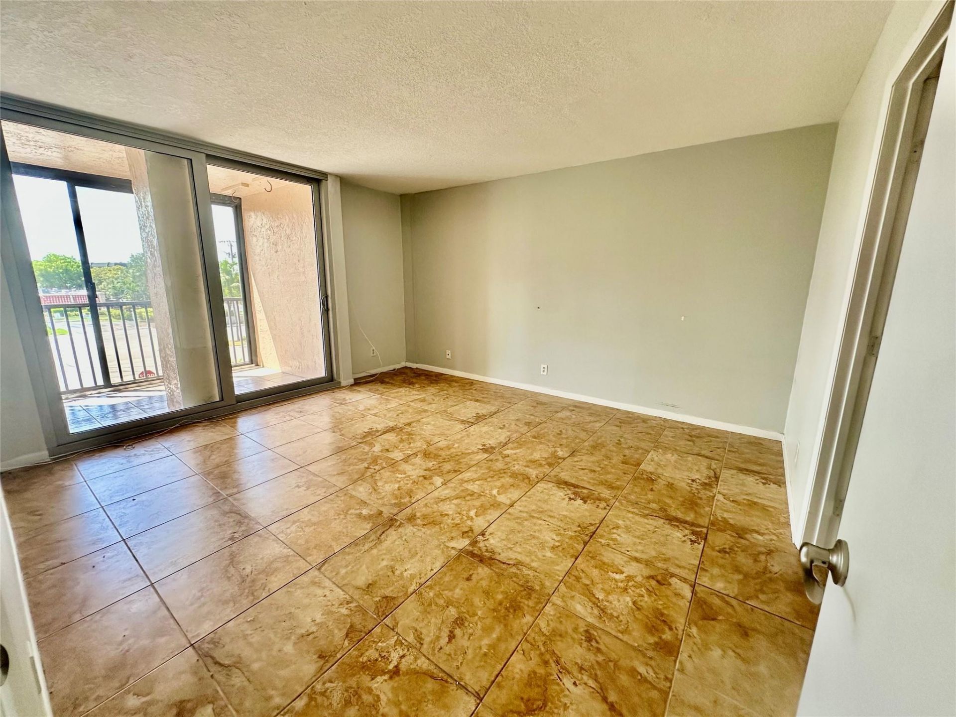 740 S Federal Highway, Unit 314, Pompano Beach, FL 33062 Photo