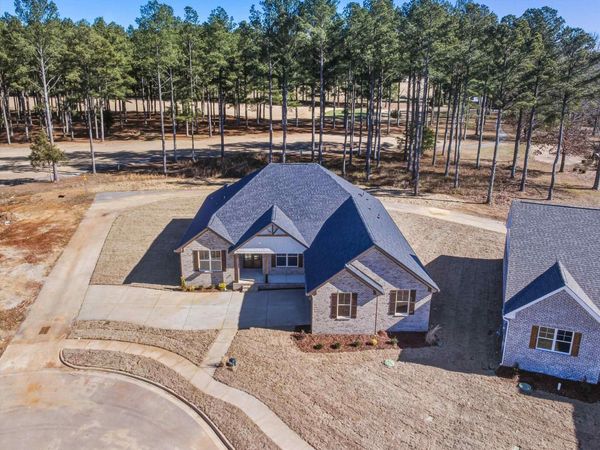 22052 Mulligan Parkway, Athens, AL 35613