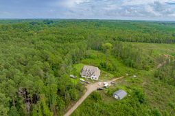 5241 Knopf Drive photo 4