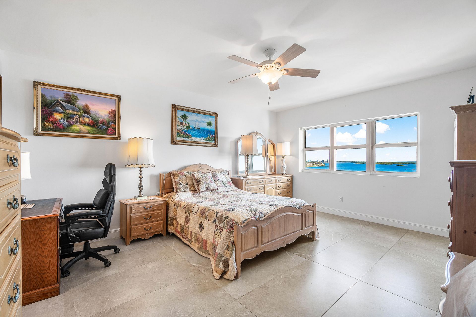 2650 Lake Shore Drive, Unit 1705, Riviera Beach, FL 33404 Photo