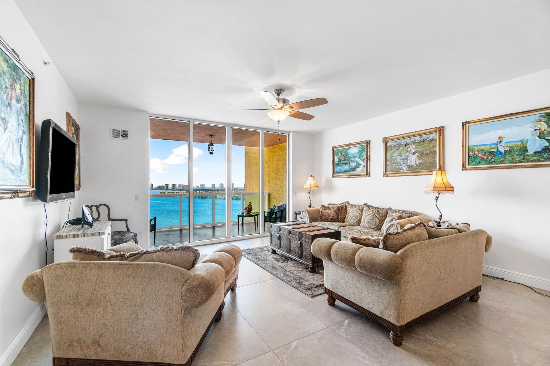 2650 Lake Shore Drive, Unit 1705, Riviera Beach, FL 33404 Photo