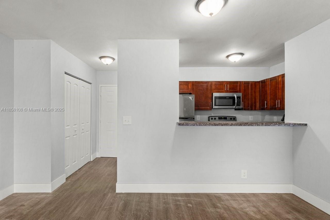 1530 Crescent Cir, West Palm Beach, FL 33403 Photo