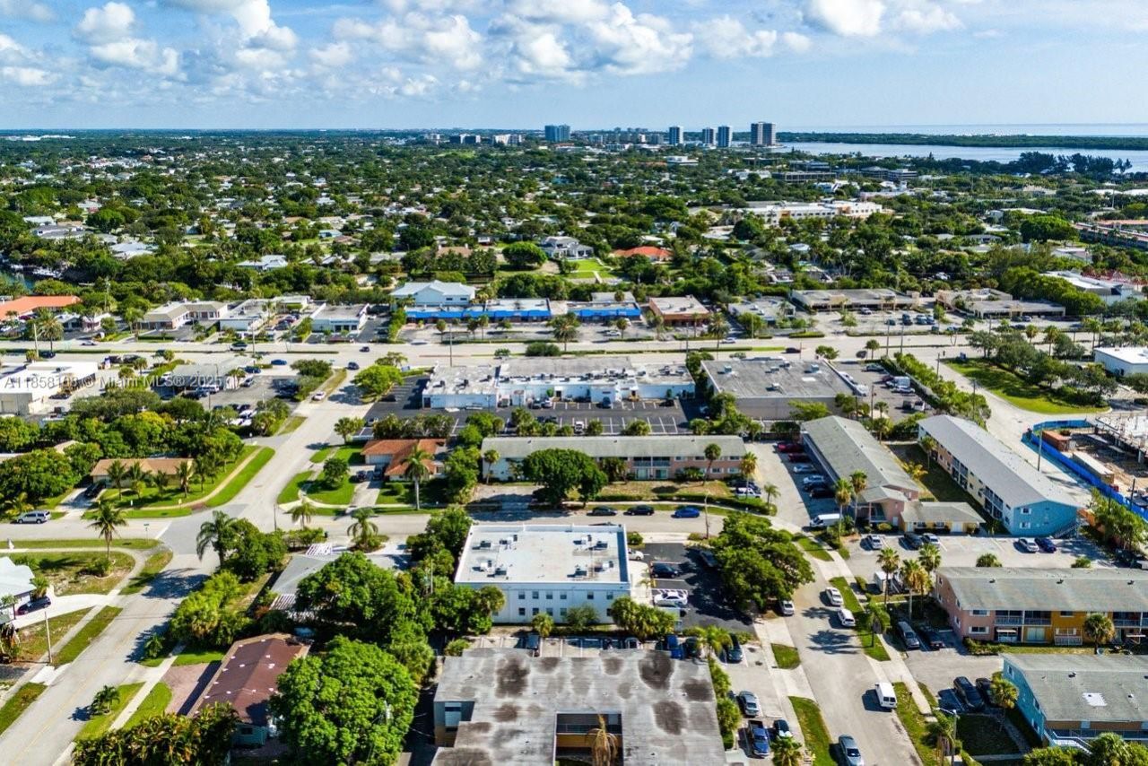 1530 Crescent Cir, West Palm Beach, FL 33403 Photo