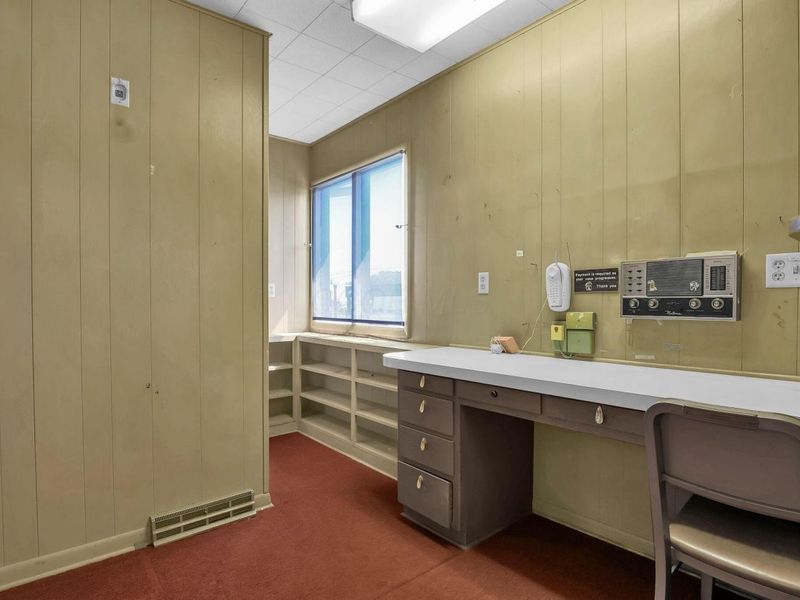 3049 Cleveland Avenue, Columbus, OH 43224 Photo 19