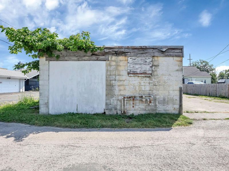 3049 Cleveland Avenue, Columbus, OH 43224 Photo 39