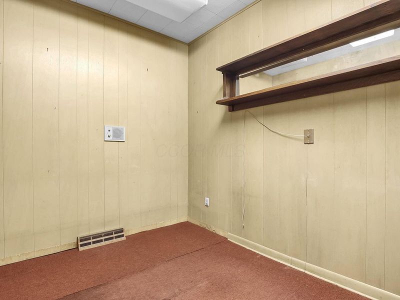 3049 Cleveland Avenue, Columbus, OH 43224 Photo 21