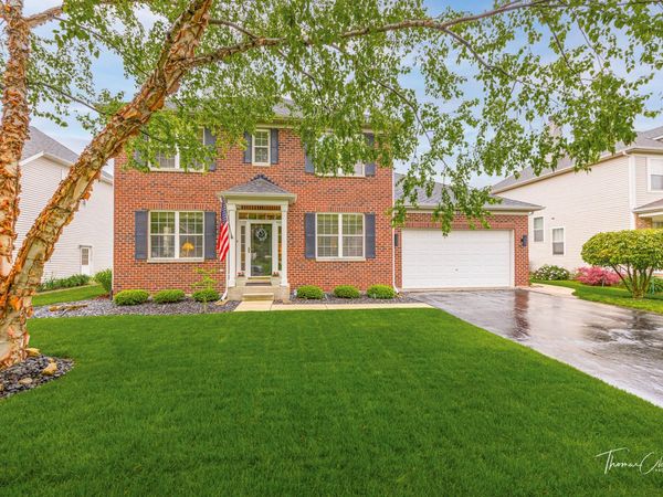 725 Delacourte Avenue, Bolingbrook, IL 60490