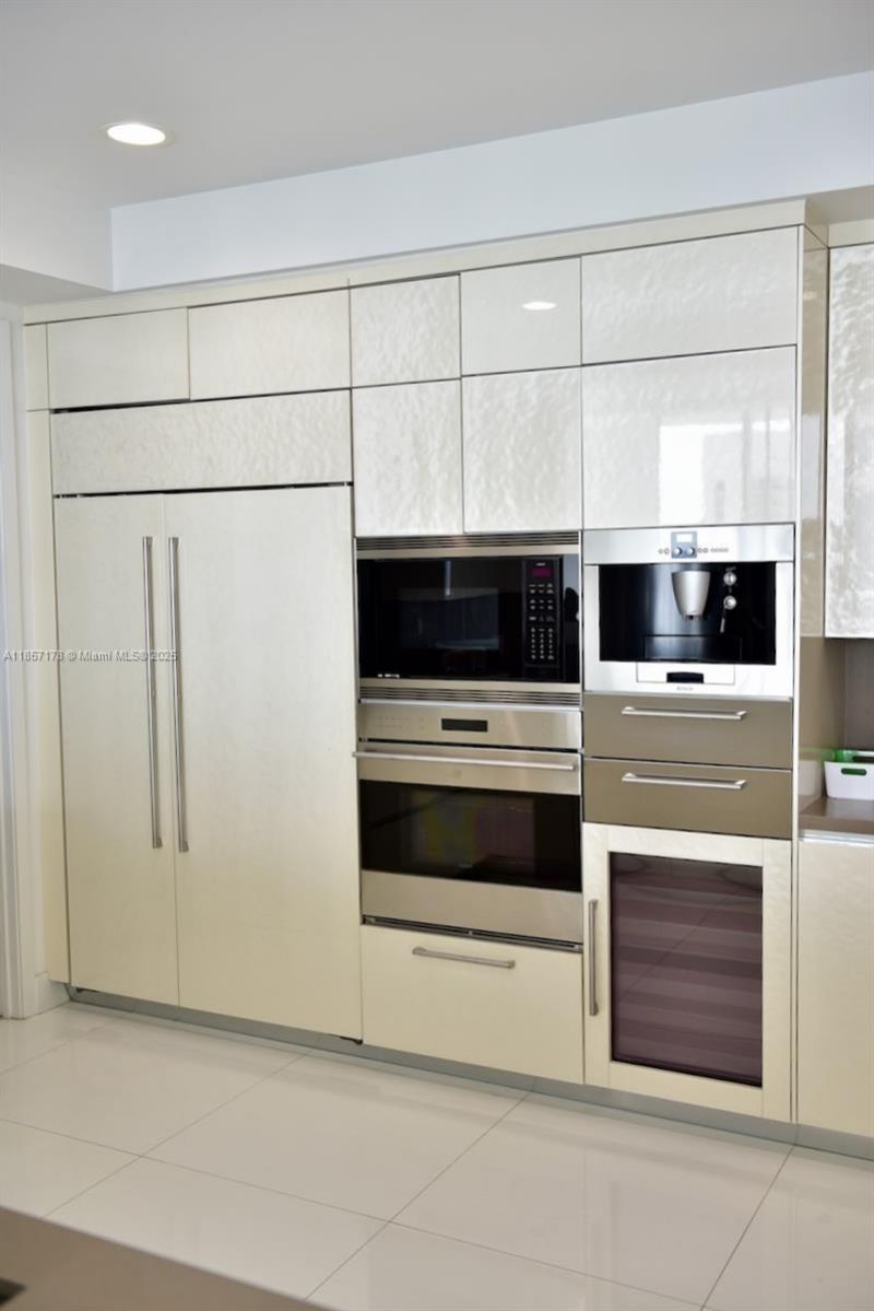 17475 Collins Ave, Unit 2802, Sunny Isles Beach, FL 33160 Photo