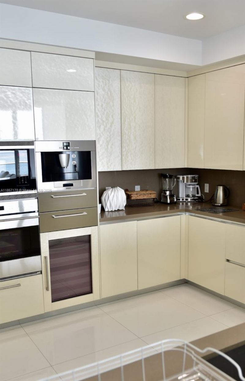 17475 Collins Ave, Unit 2802, Sunny Isles Beach, FL 33160 Photo