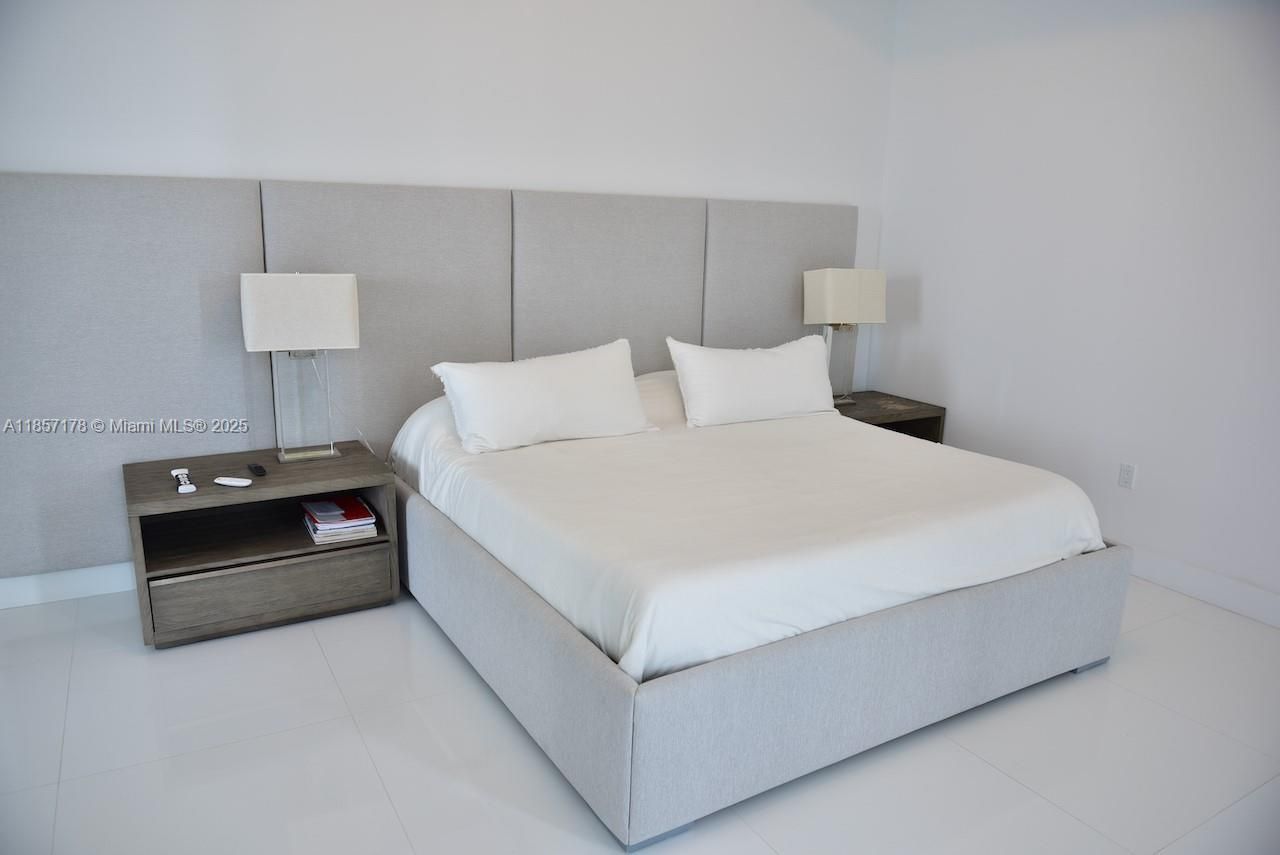 17475 Collins Ave, Unit 2802, Sunny Isles Beach, FL 33160 Photo