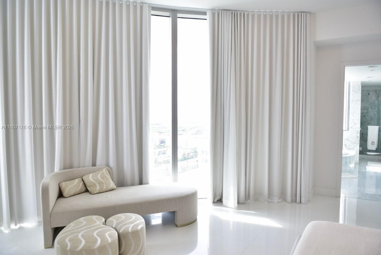 17475 Collins Ave, Unit 2802, Sunny Isles Beach, FL 33160 Photo