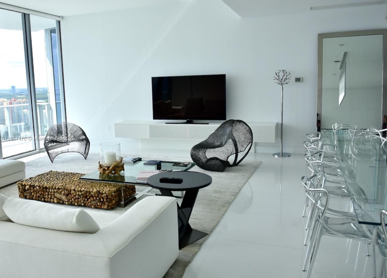 17475 Collins Ave, Unit 2802, Sunny Isles Beach, FL 33160 Photo